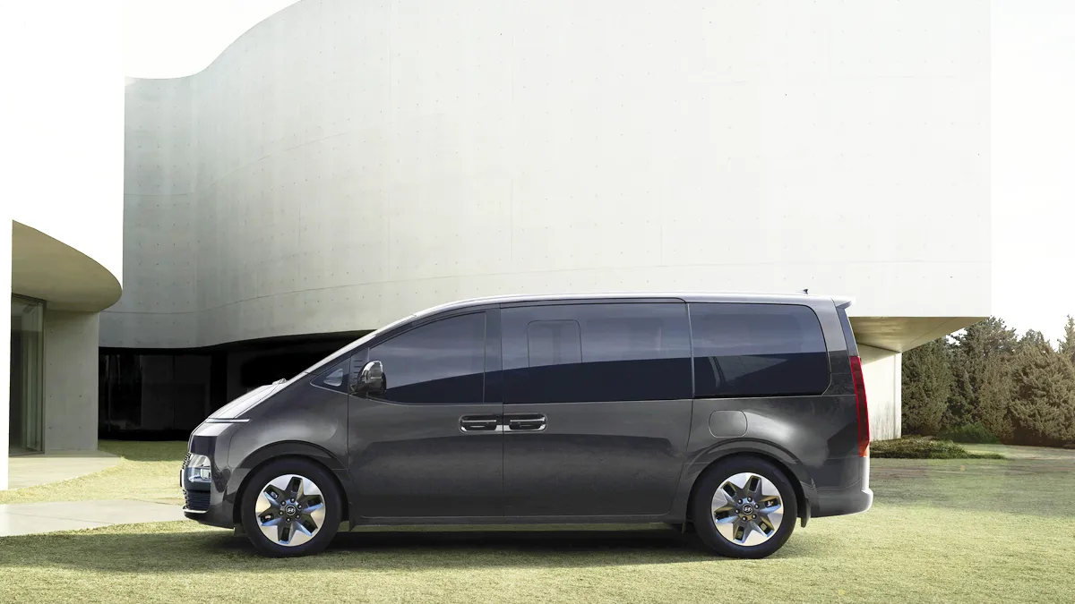 더 뉴 스타리아 / 현대자동차