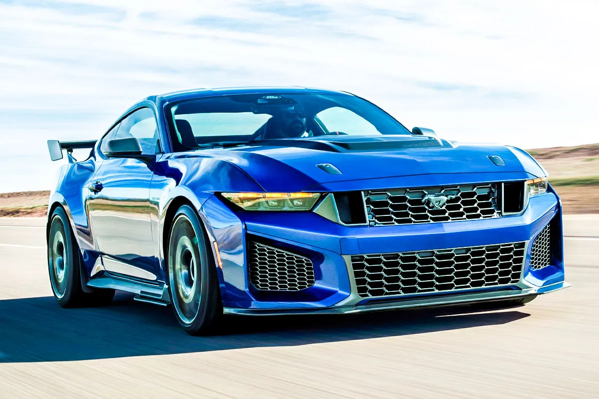 머스탱 다크호스 SC - 출처 : 포드