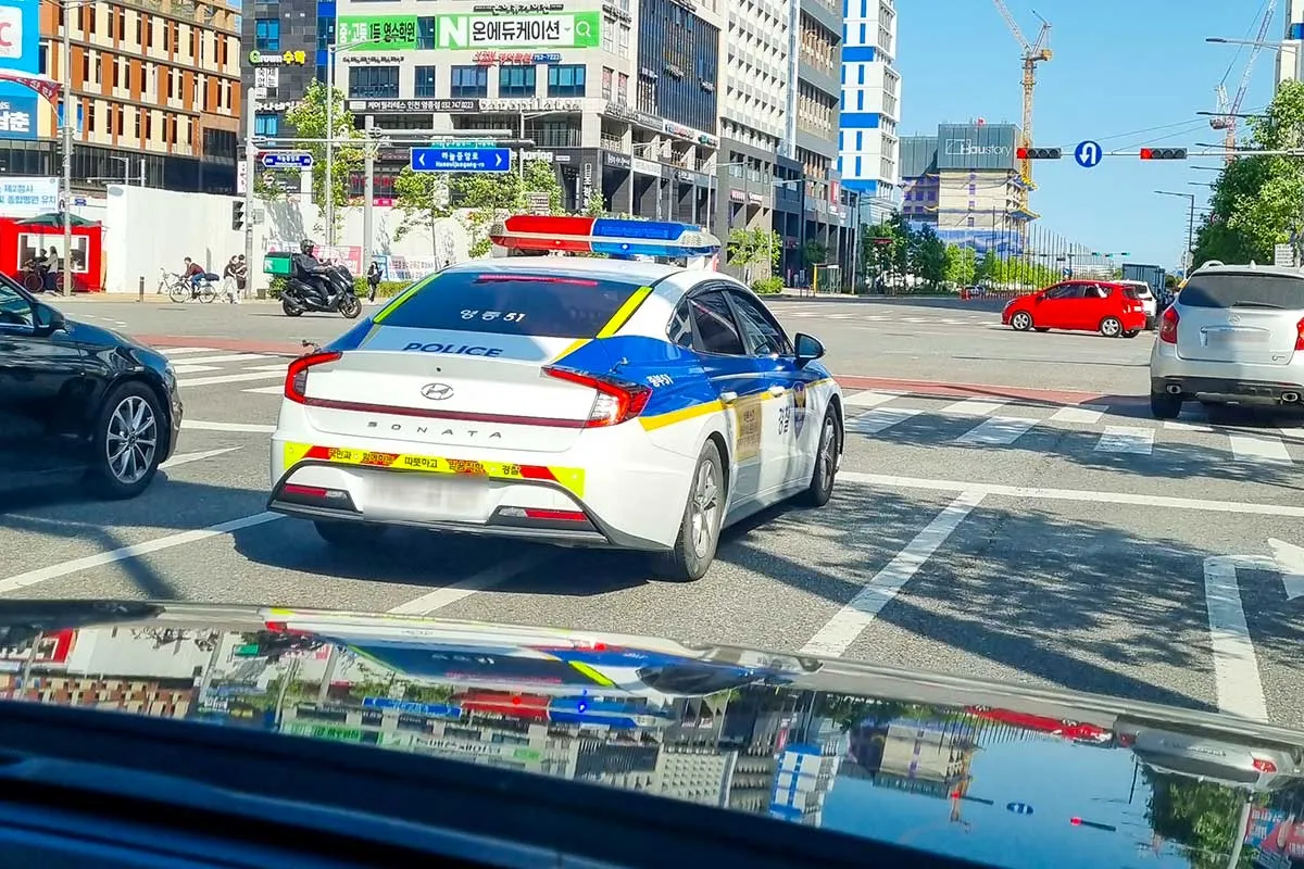 경찰 - 출처 : 다키포스트