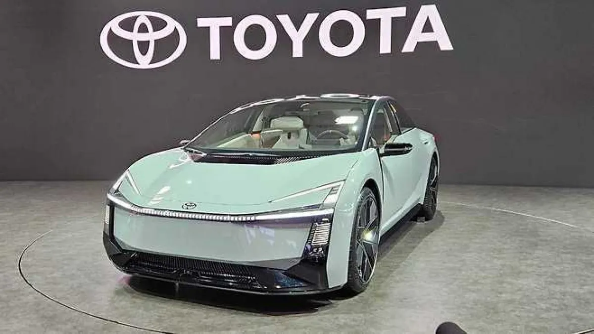 코롤라(Corolla) / 토요타