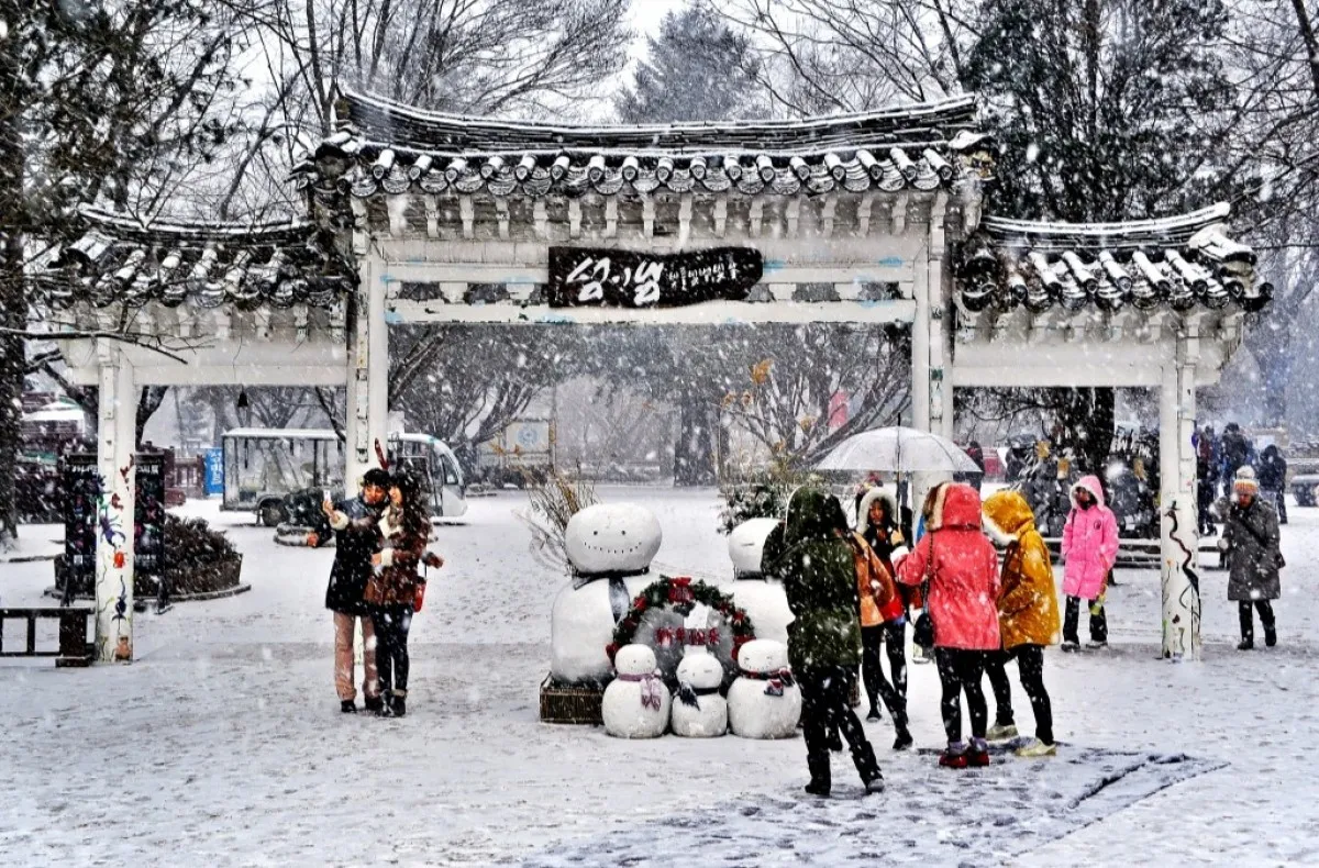 사진=박길자. 눈 오는 날. 2012 춘천관광사진전