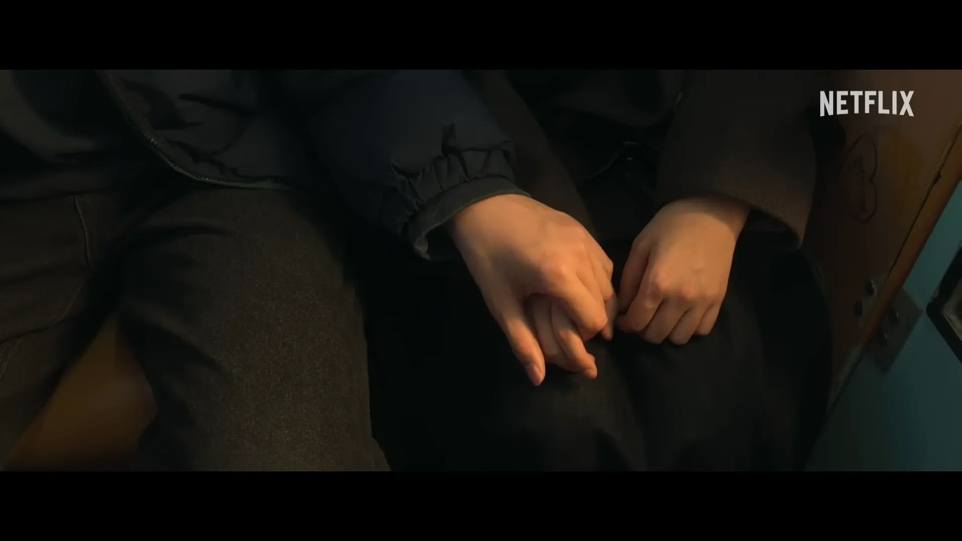 넷플릭스 ‘파반느’ 예고편 중 한 장면