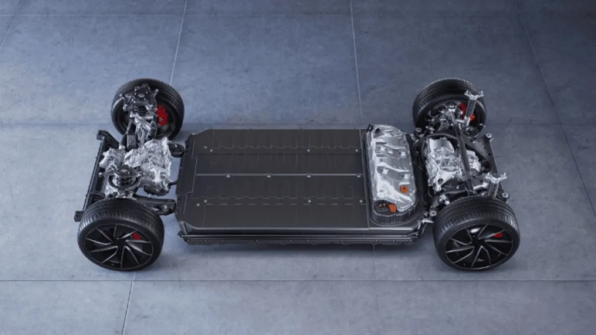 테슬라 모델 3 하부 이미지 / 사진=테슬라