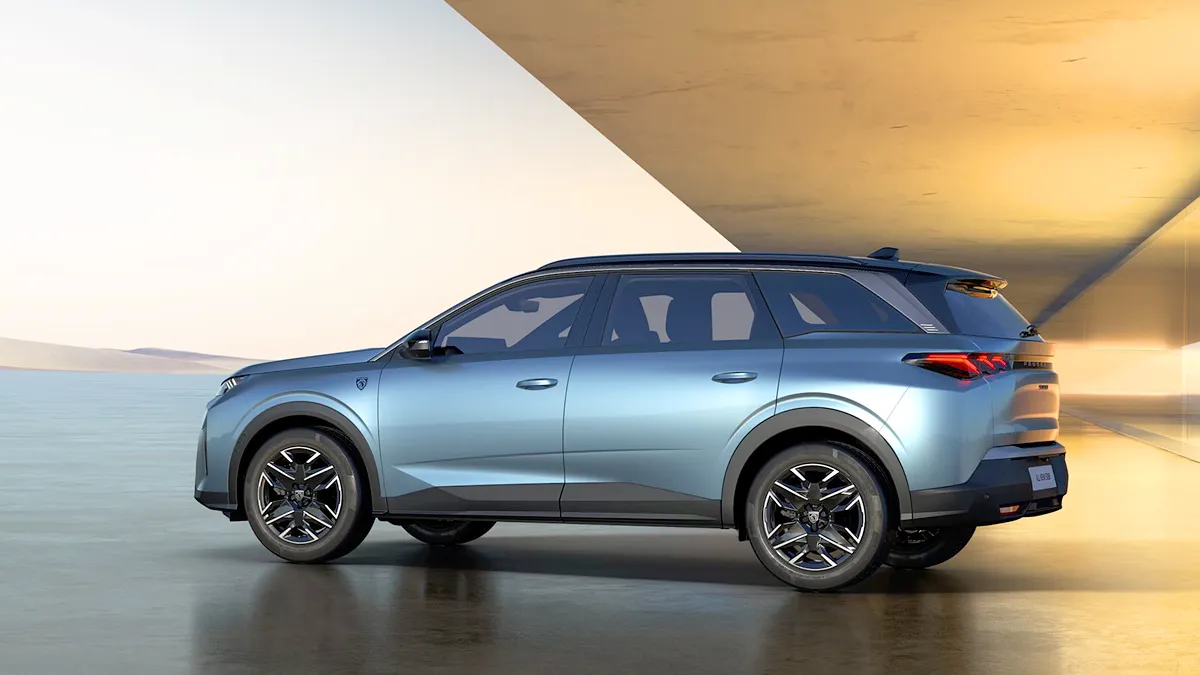 5008 스마트하이브리드 / 푸조