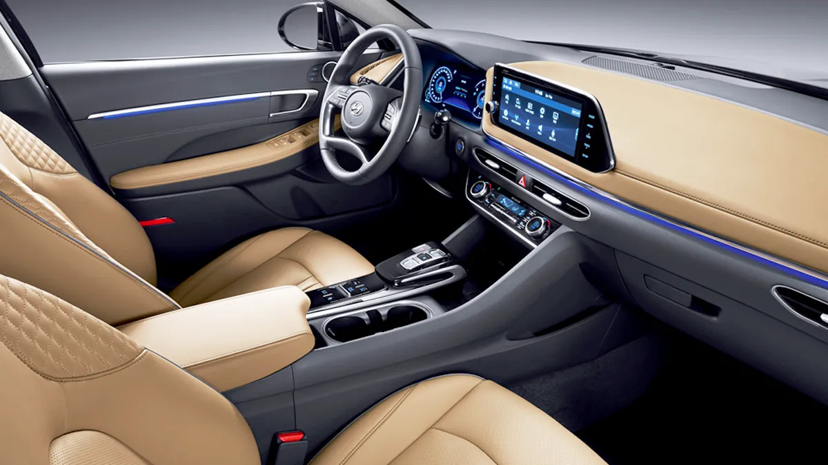 쏘나타 DN8 실내 / 현대자동차