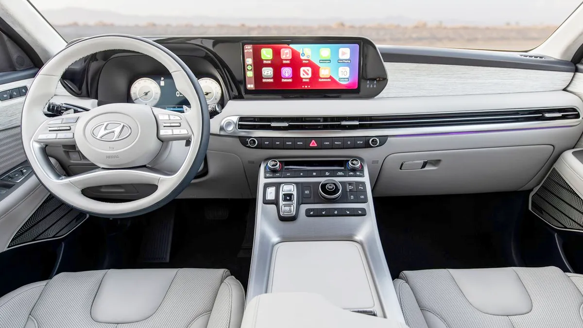 구형 팰리세이드 실내 / 현대자동차