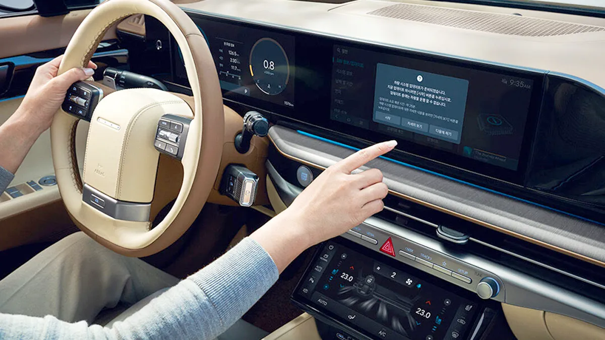 그랜저 실내 / 현대자동차