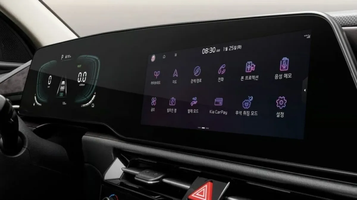 기아 더 뉴 니로 실내 디스플레이 / 사진=기아