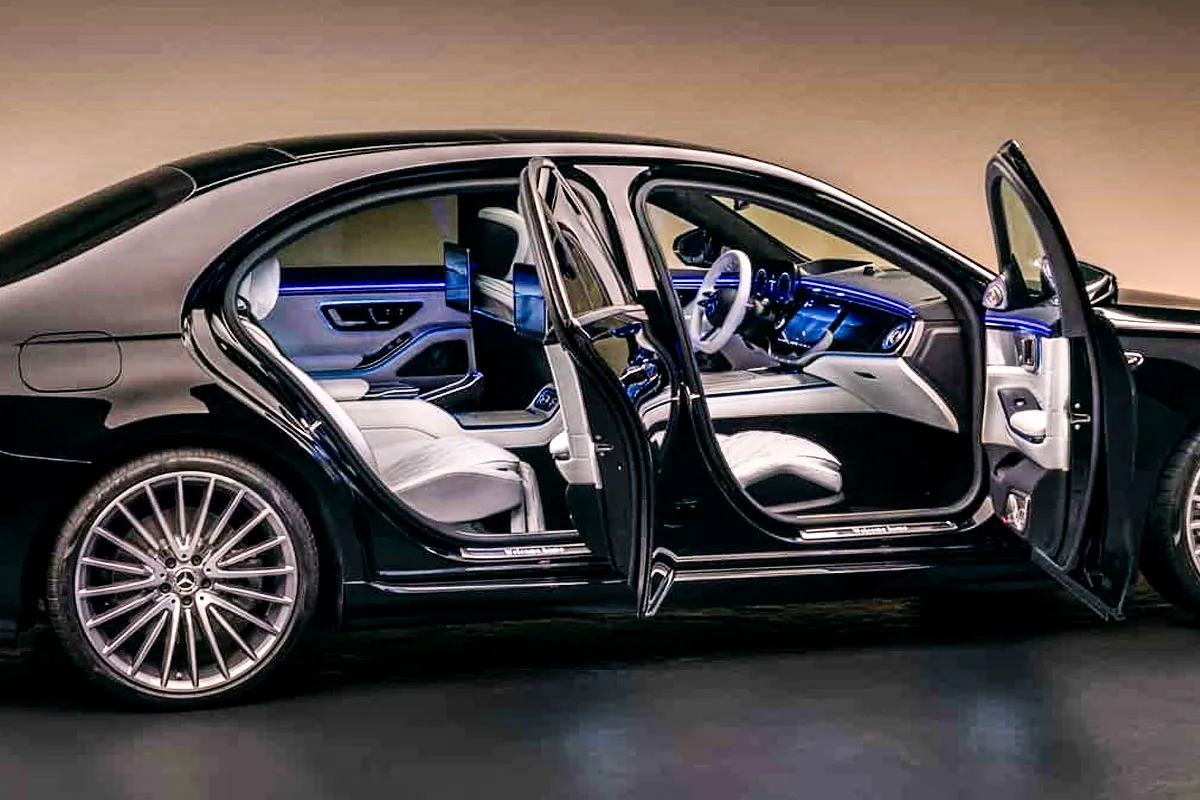 S-클래스 - 출처 : 메르세데스-벤츠