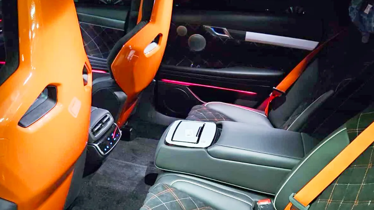 G80 마그마 실내 / KCB