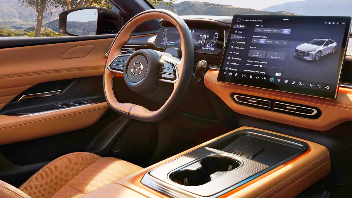 마쓰다 6e 실내 / 마쓰다