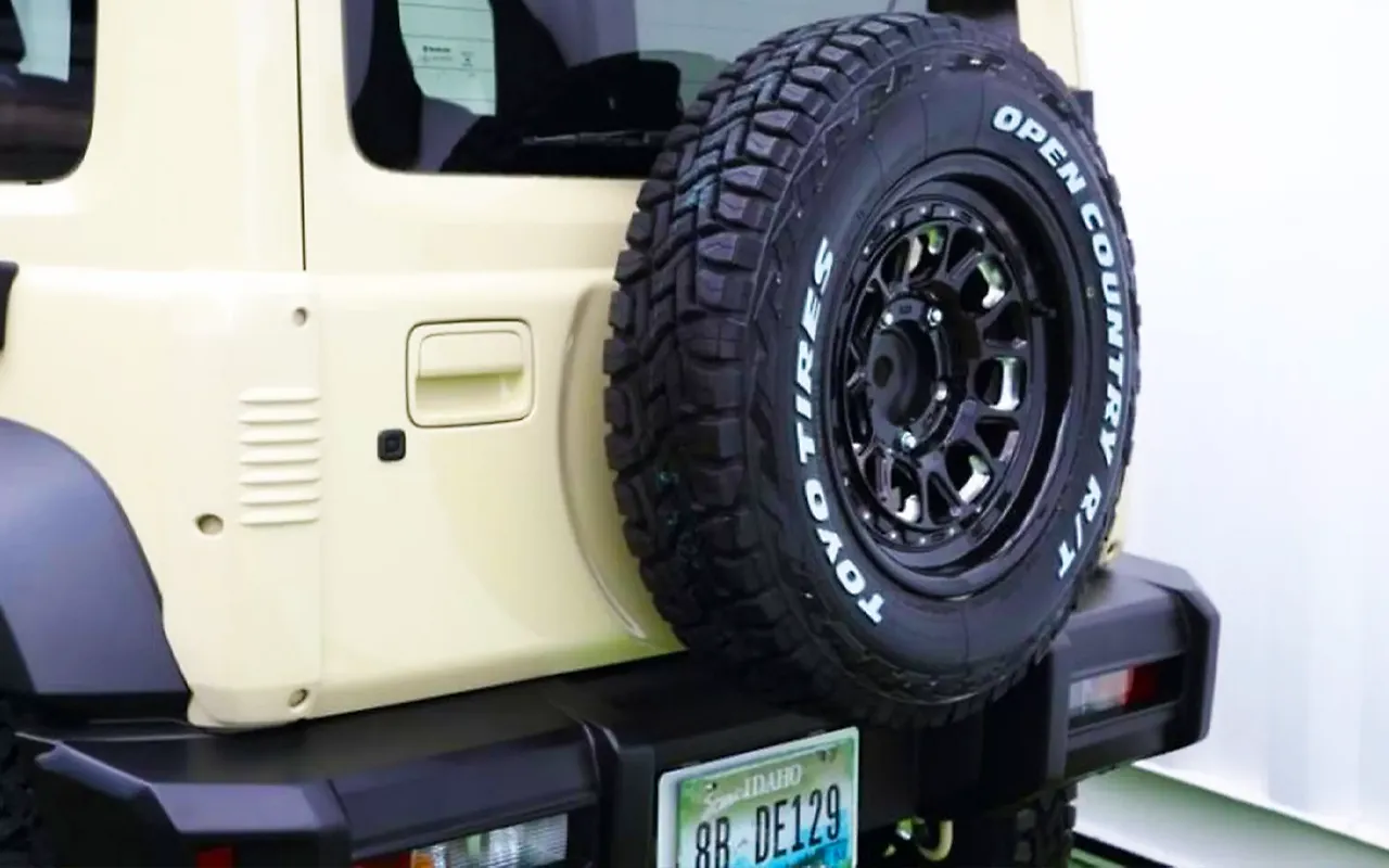 지미랜드가 선보인 스즈키 짐니 전용 70YO.70