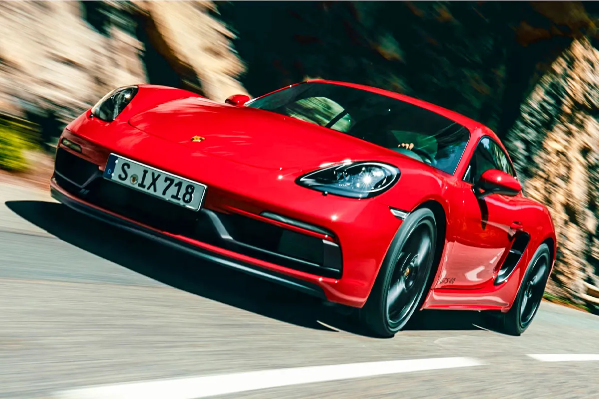 718 - 출처 : 포르쉐