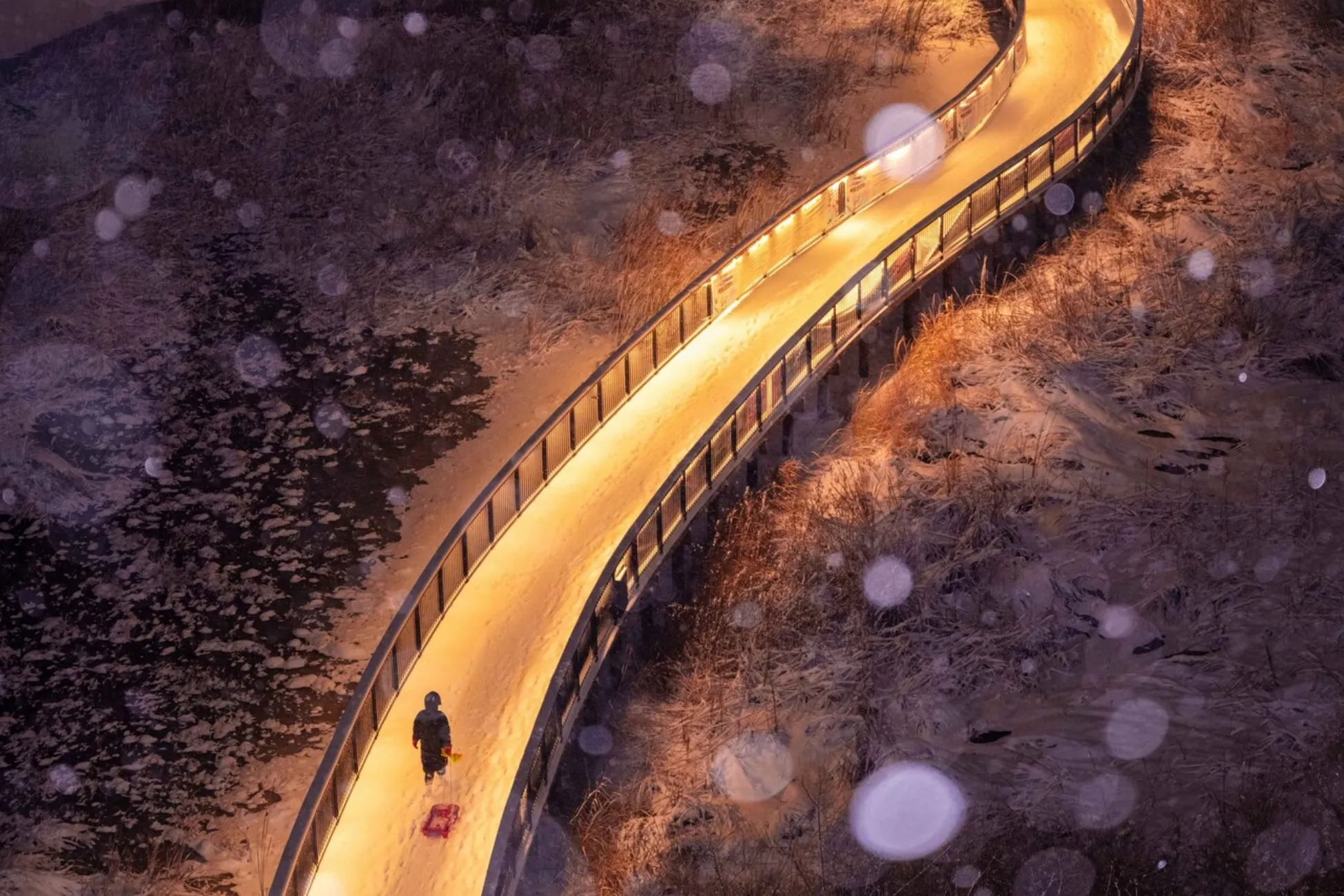 사진=수변공원, 한국관광공사 유광현