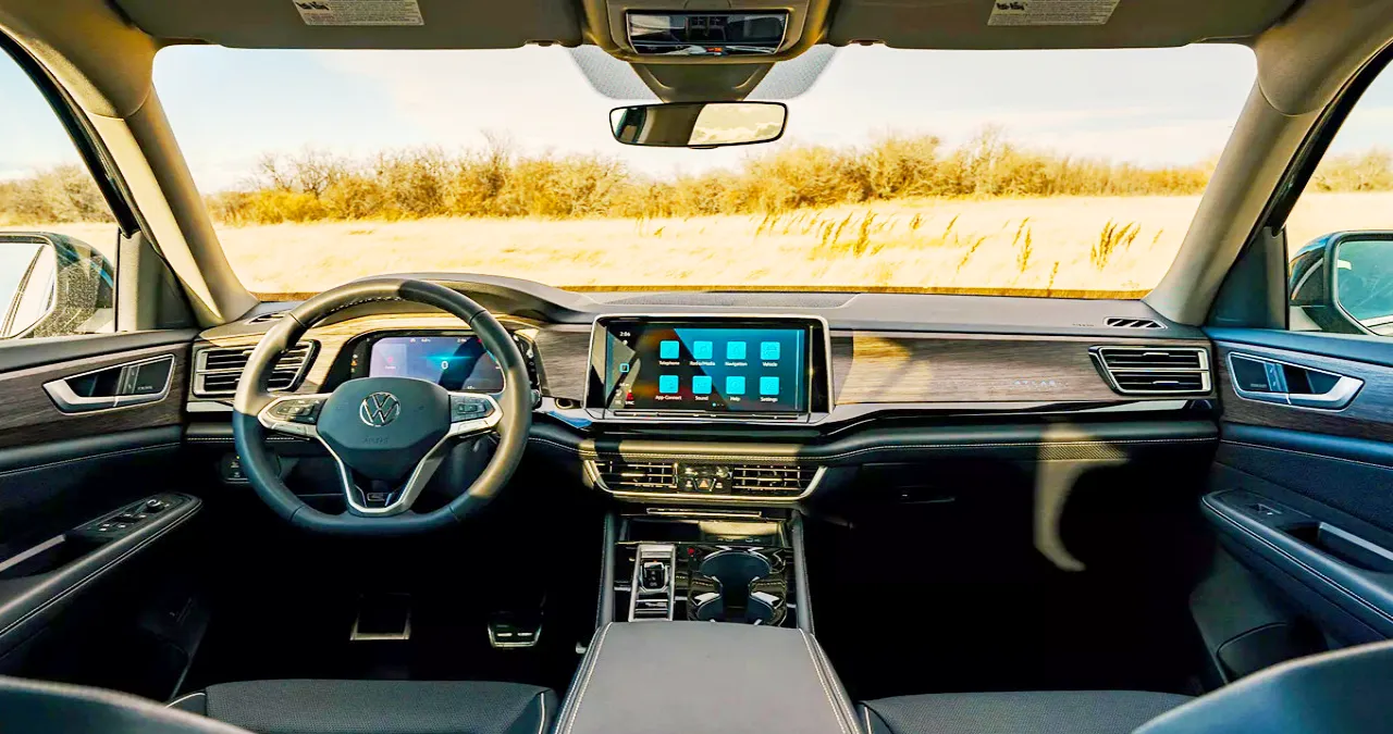 아틀라스 실내 / 폭스바겐