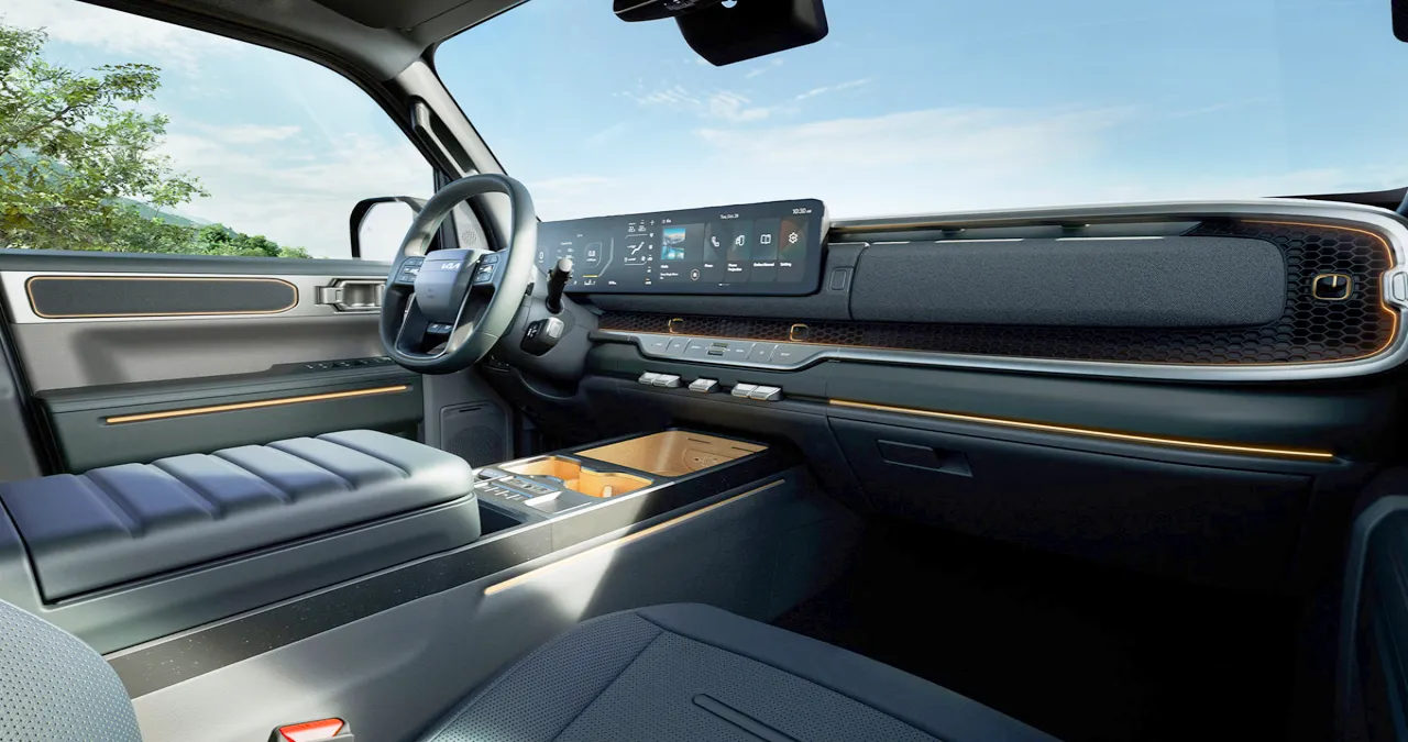 타스만 실내 / 기아