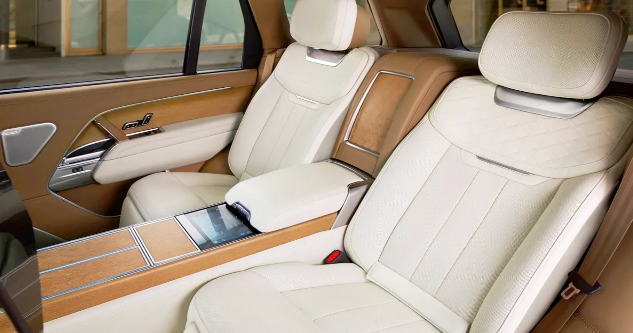 레인지 로버 실내 / 랜드 로버