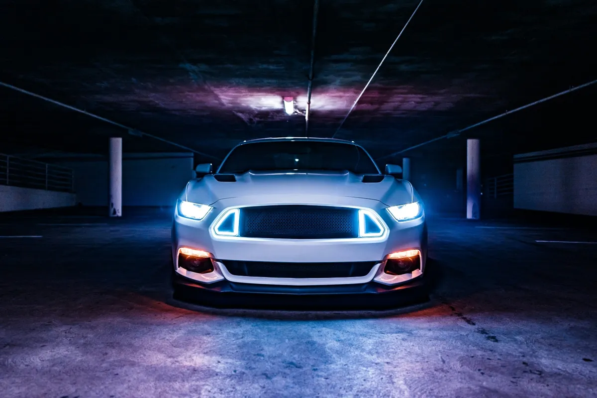 자동차 헤드라이트