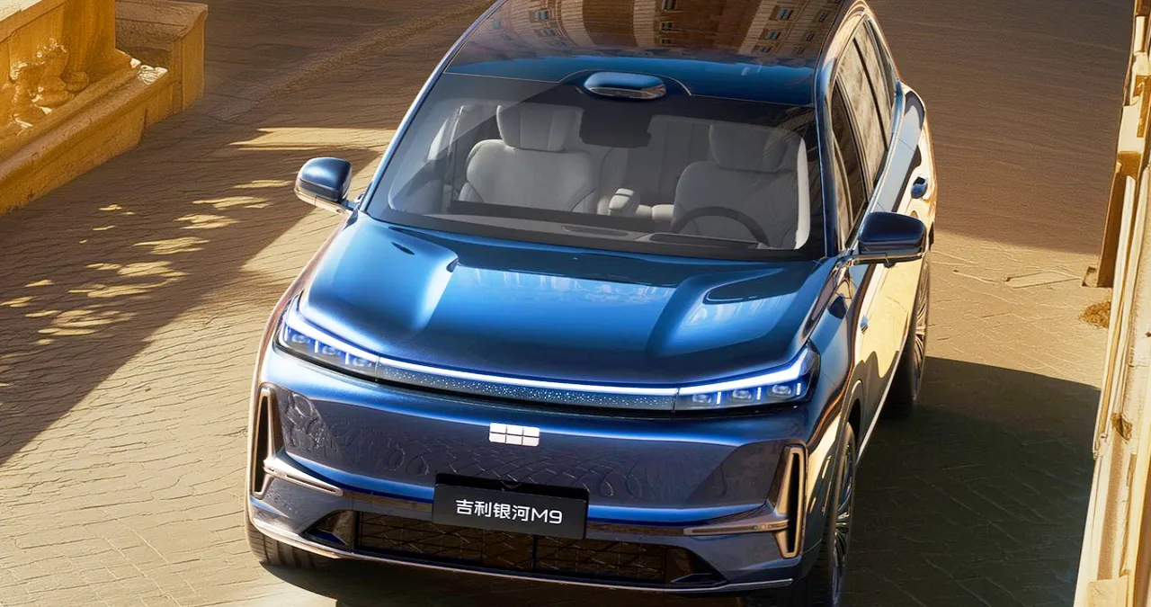 갤럭시 M9 / 지리자동차