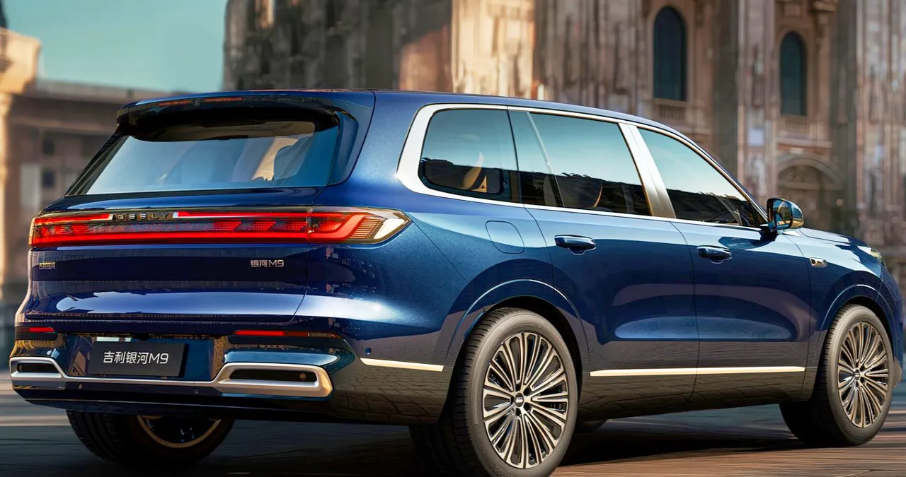 갤럭시 M9 / 지리자동차