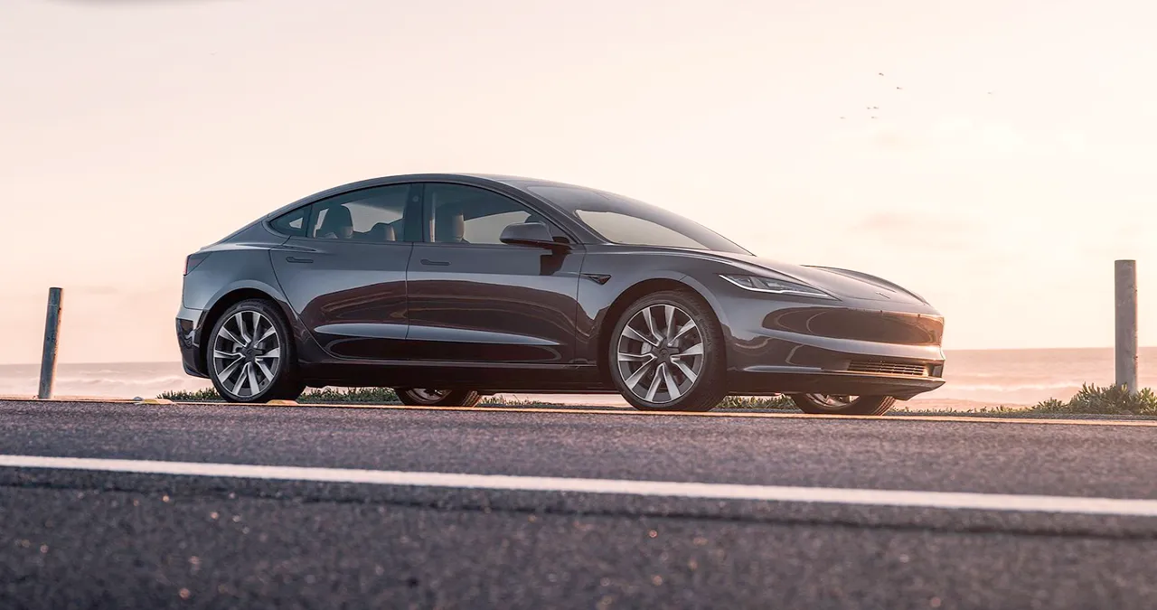 모델 3 / 테슬라