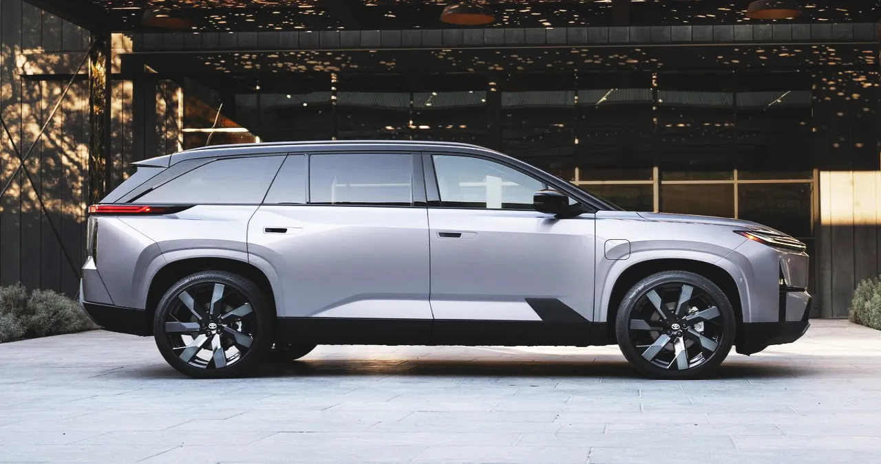 하이랜더 EV / 토요타