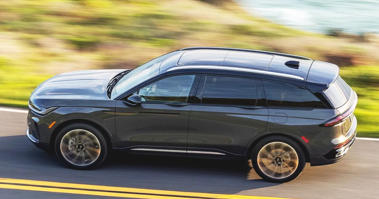 노틸러스 하이브리드 / 링컨