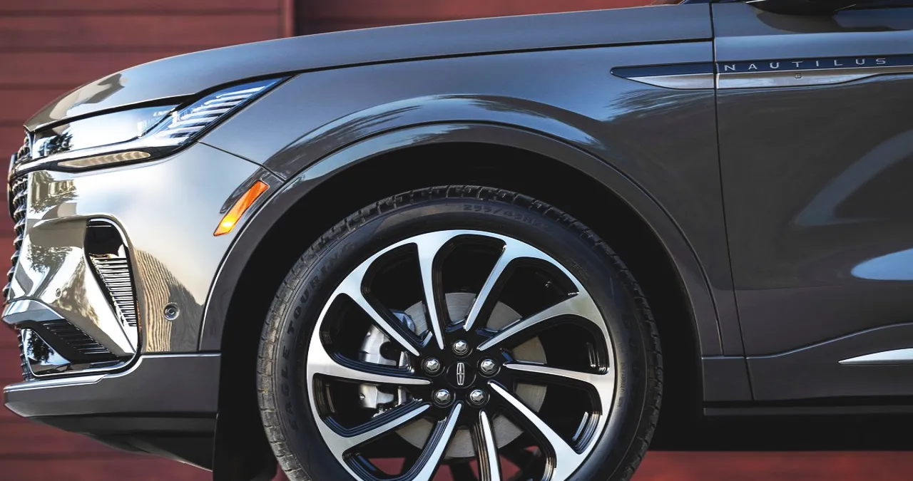 노틸러스 하이브리드 / 링컨