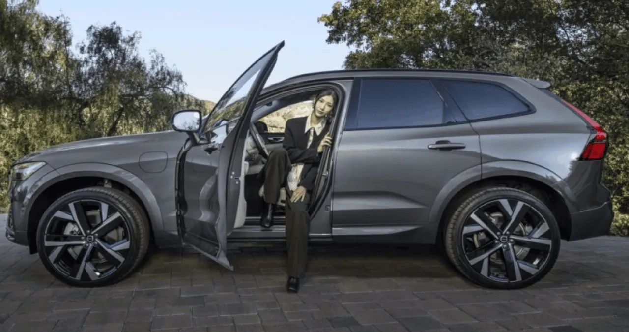 볼보 XC60와 작곡가 이재 / 사진=볼보