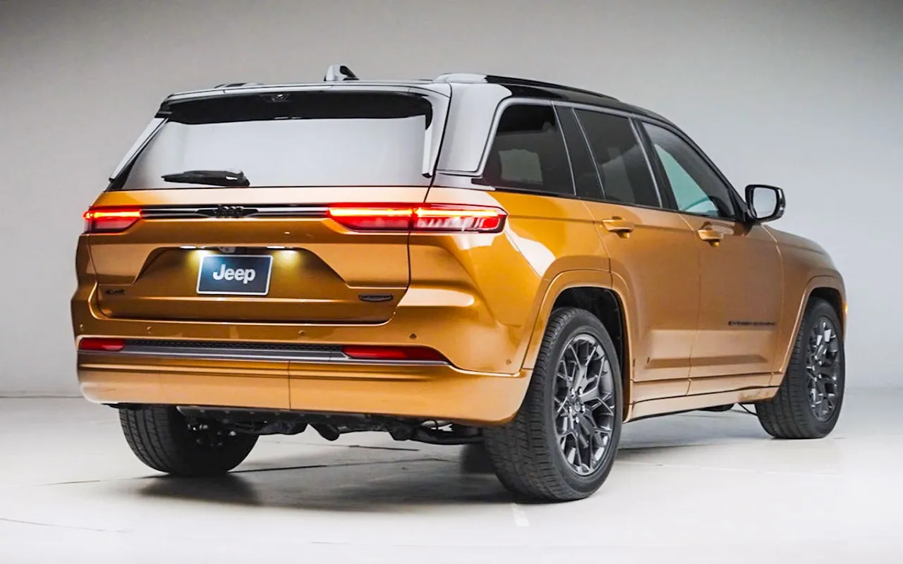 그랜드 체로키 - 출처 : 지프