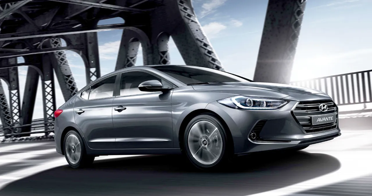 아반떼 AD 초기형 모델 / 현대자동차