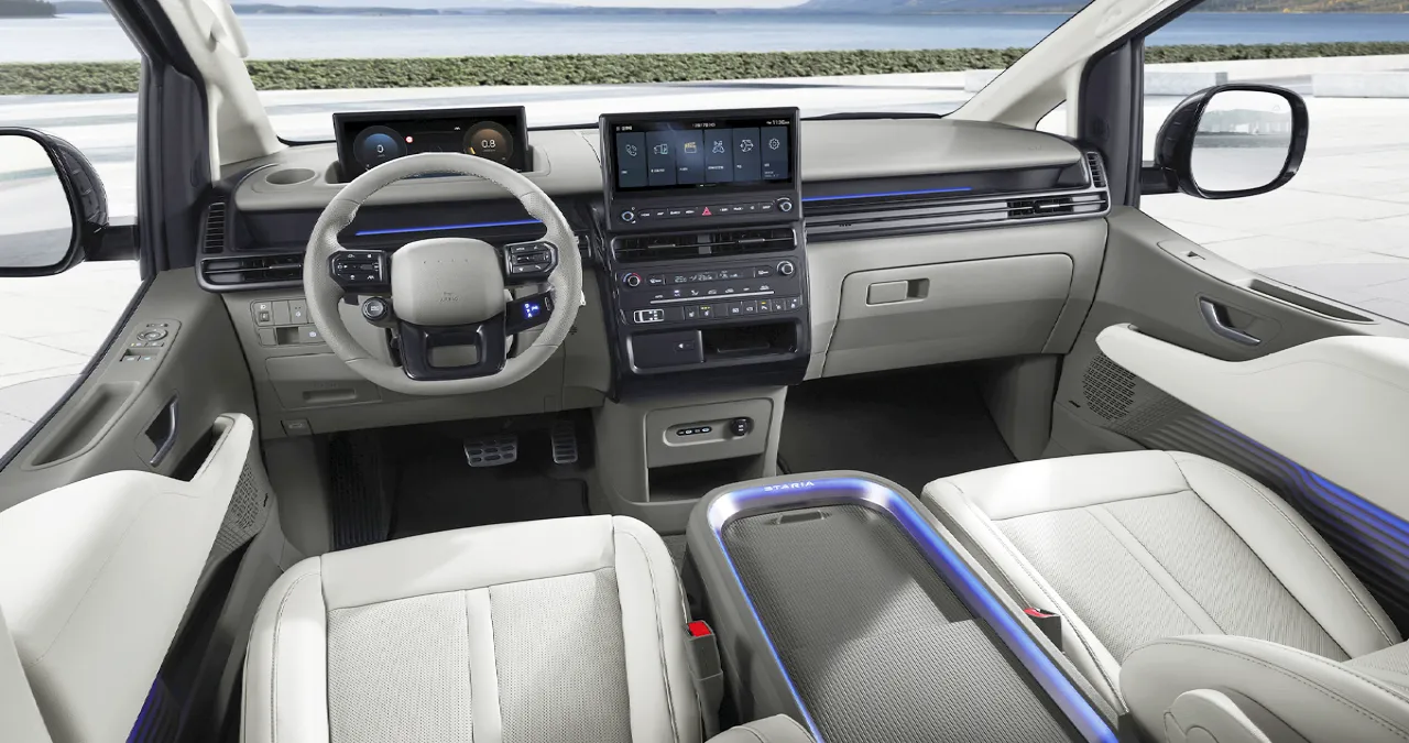 더 뉴 스타리아 실내 / 현대자동차