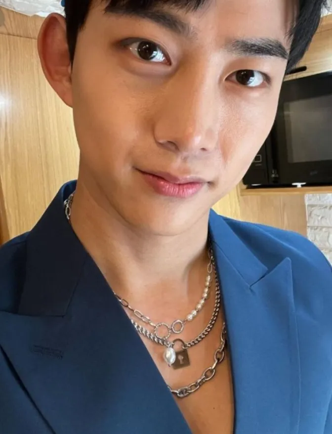 사진 = 옥택연 SNS