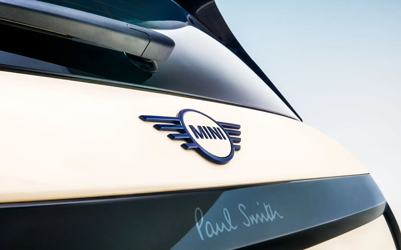 폴 스미스 에디션 - 출처 : 미니