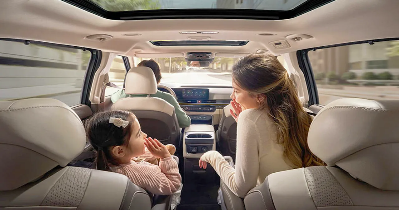 카니발 실내 / 기아