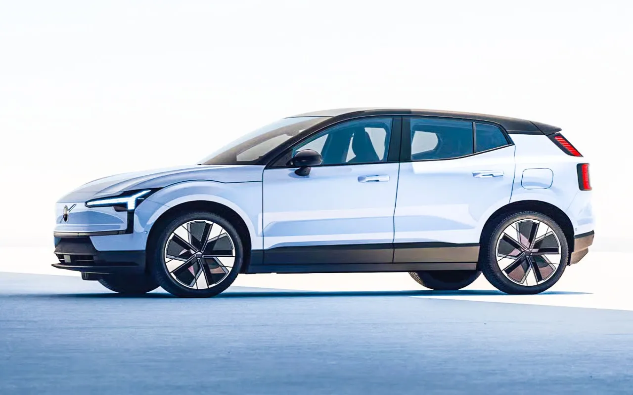 EX30 - 출처 : 볼보코리아