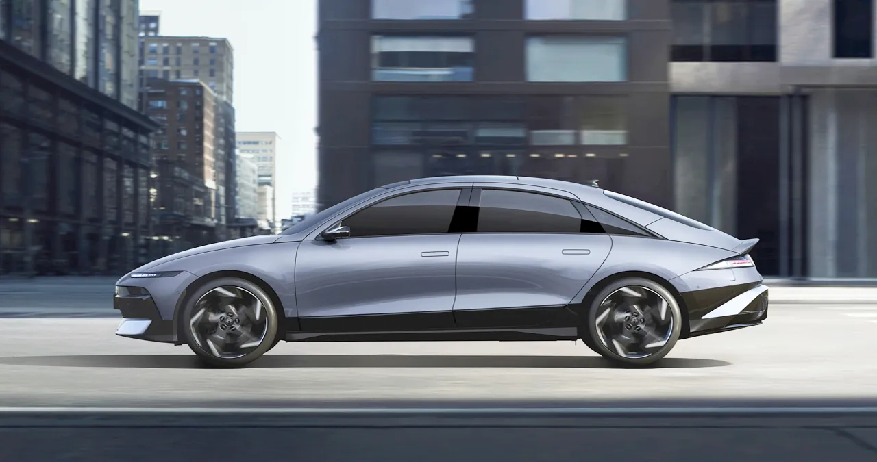 더 뉴 아이오닉 6 / 현대자동차