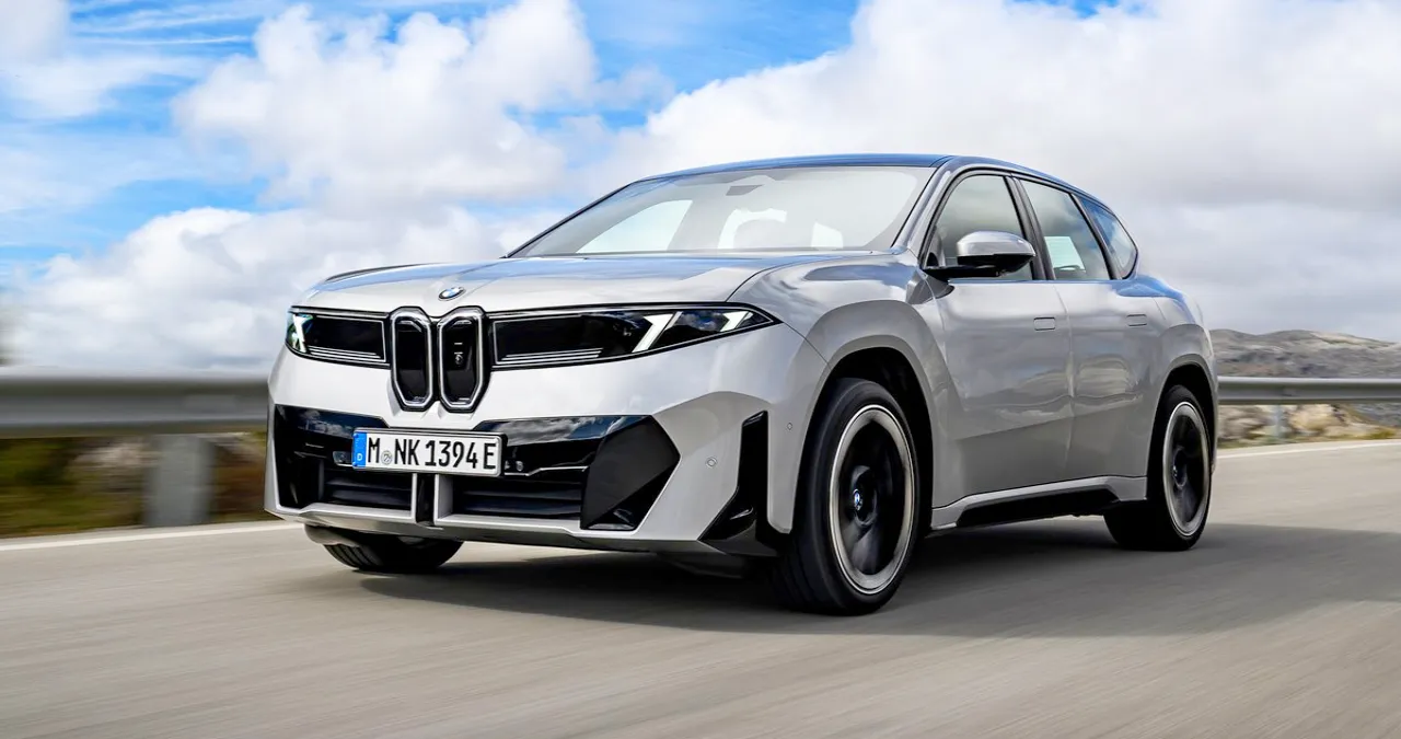 신형 iX3 / BMW