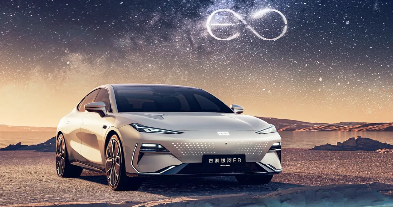 갤럭시 E8 / 지리자동차