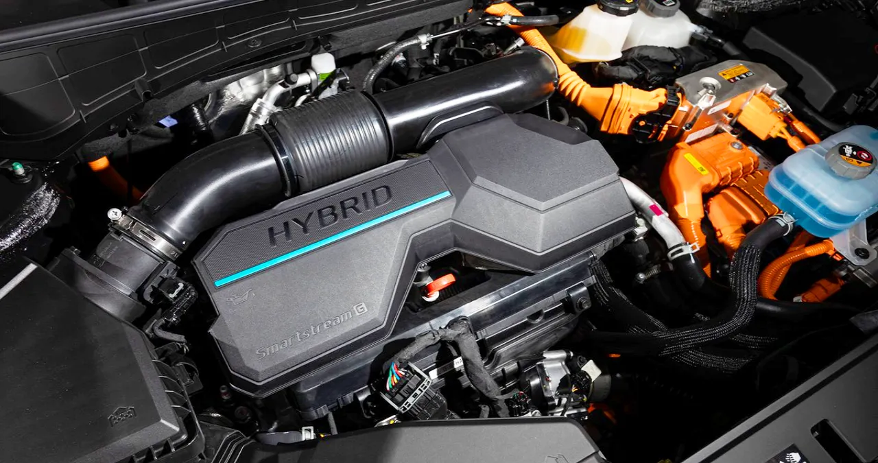 하이브리드 차량 엔진룸/ 현대차그룹