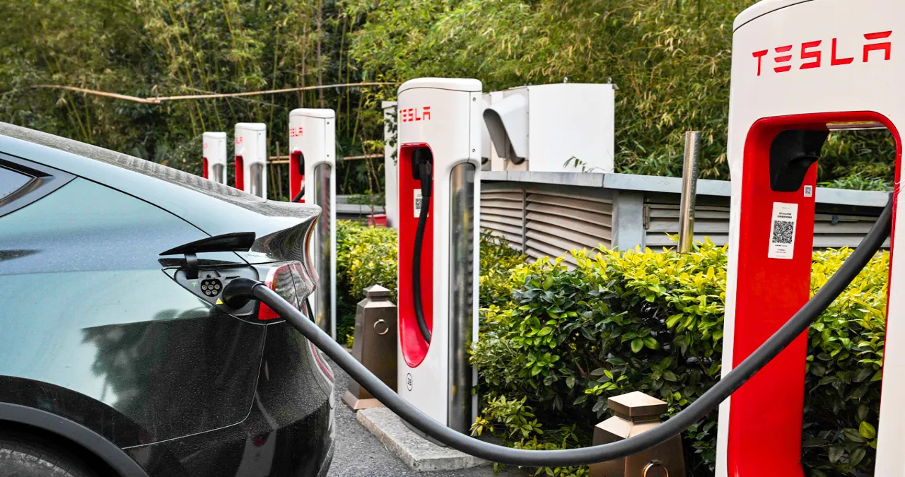 테슬라 충전소 / 테슬라