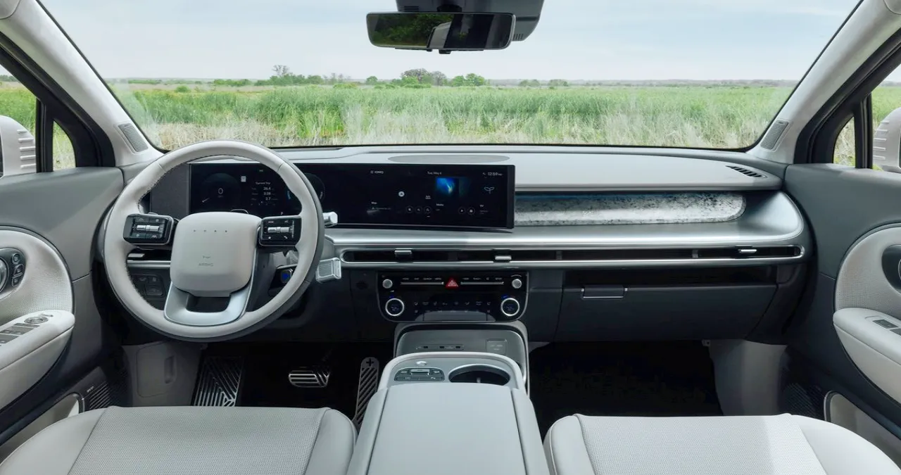 아이오닉 9 실내 / 현대자동차