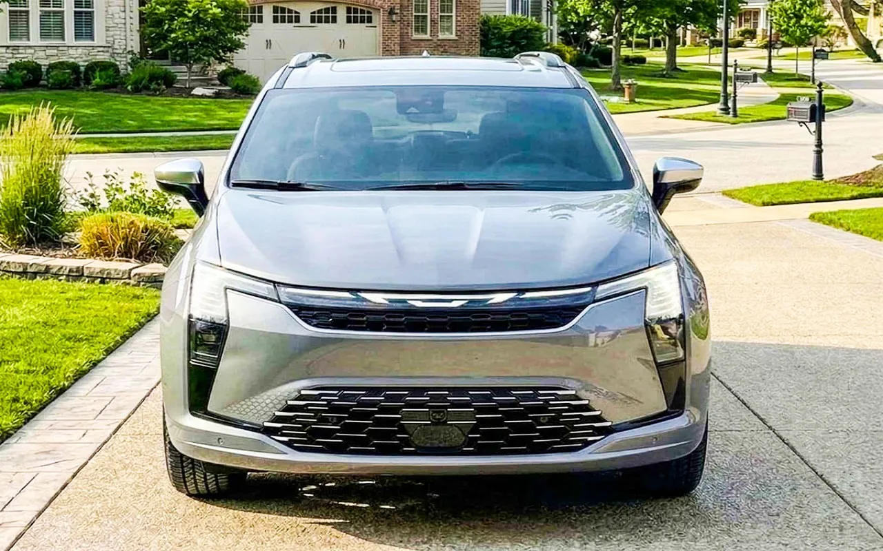 퍼시피카 - 출처 : 크라이슬러