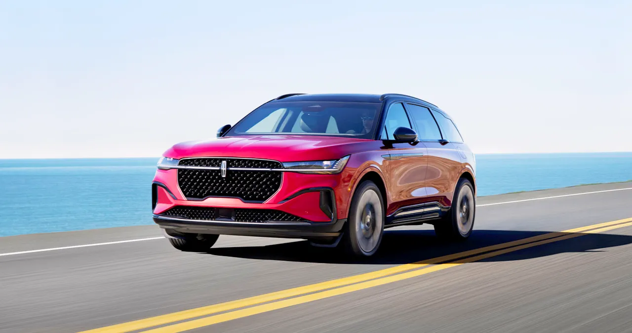 노틸러스 하이브리드 / 링컨