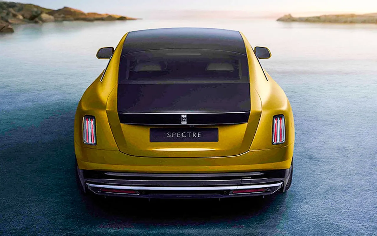 스펙터 - 출처 : 롤스로이스