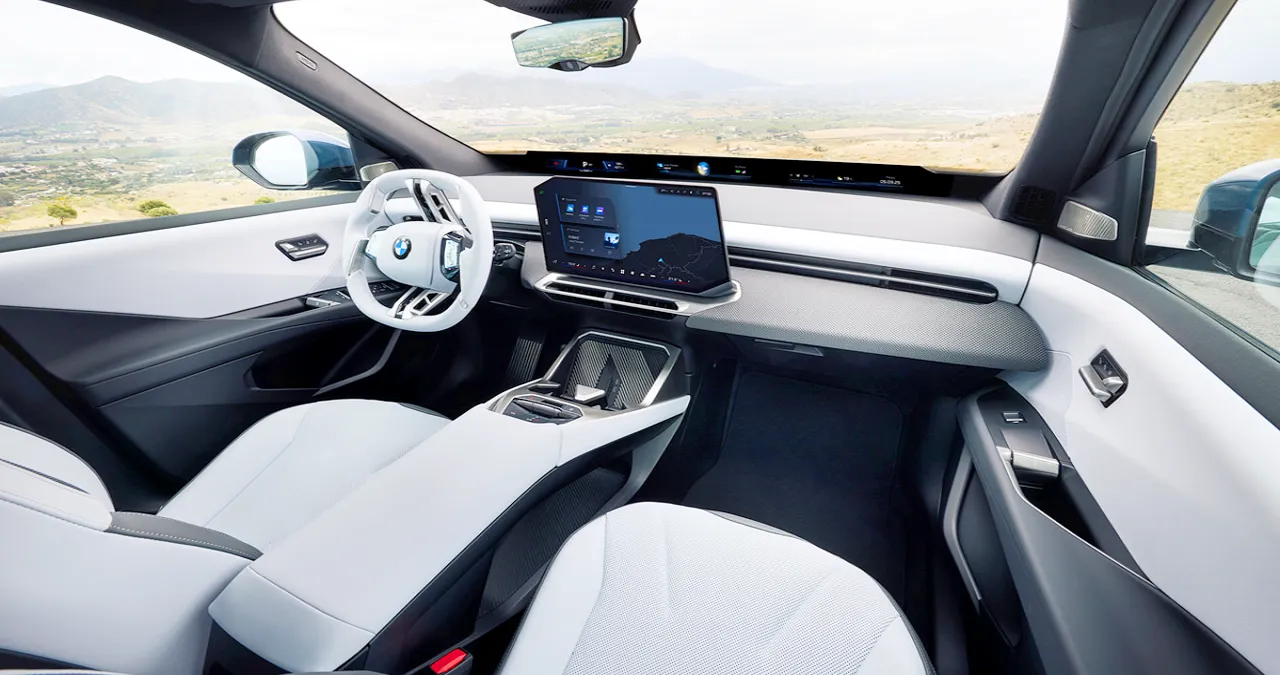 더 뉴 BMW iX3 실내 / BMW