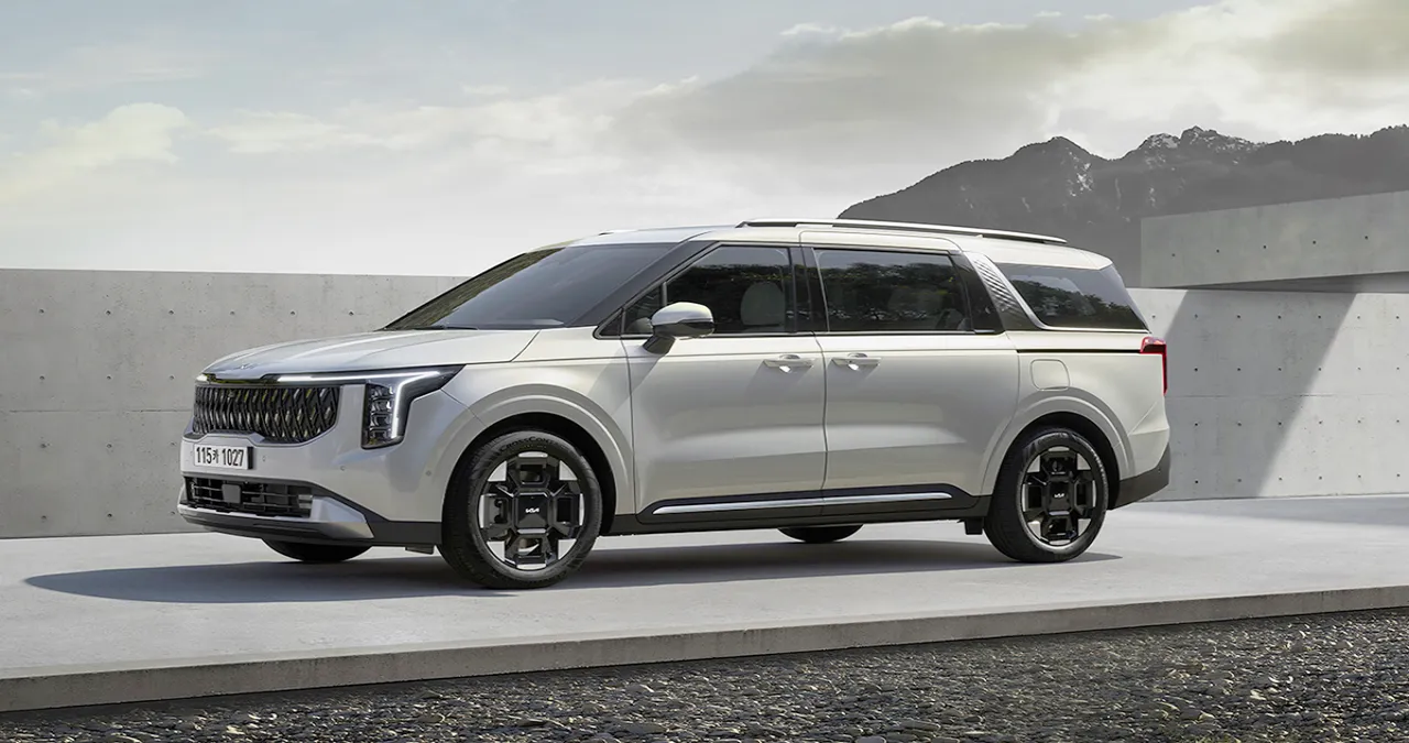 카니발 하이브리드 / 기아