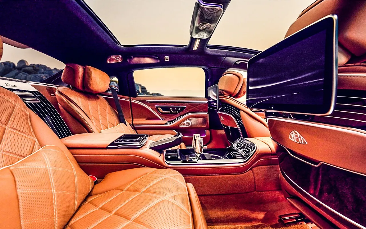 마이바흐 S클래스 - 출처 : 벤츠