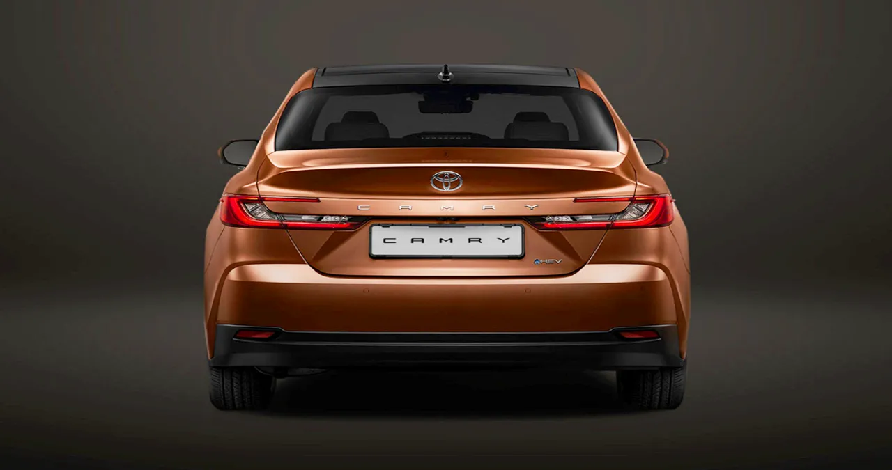 캠리 하이브리드 / 토요타