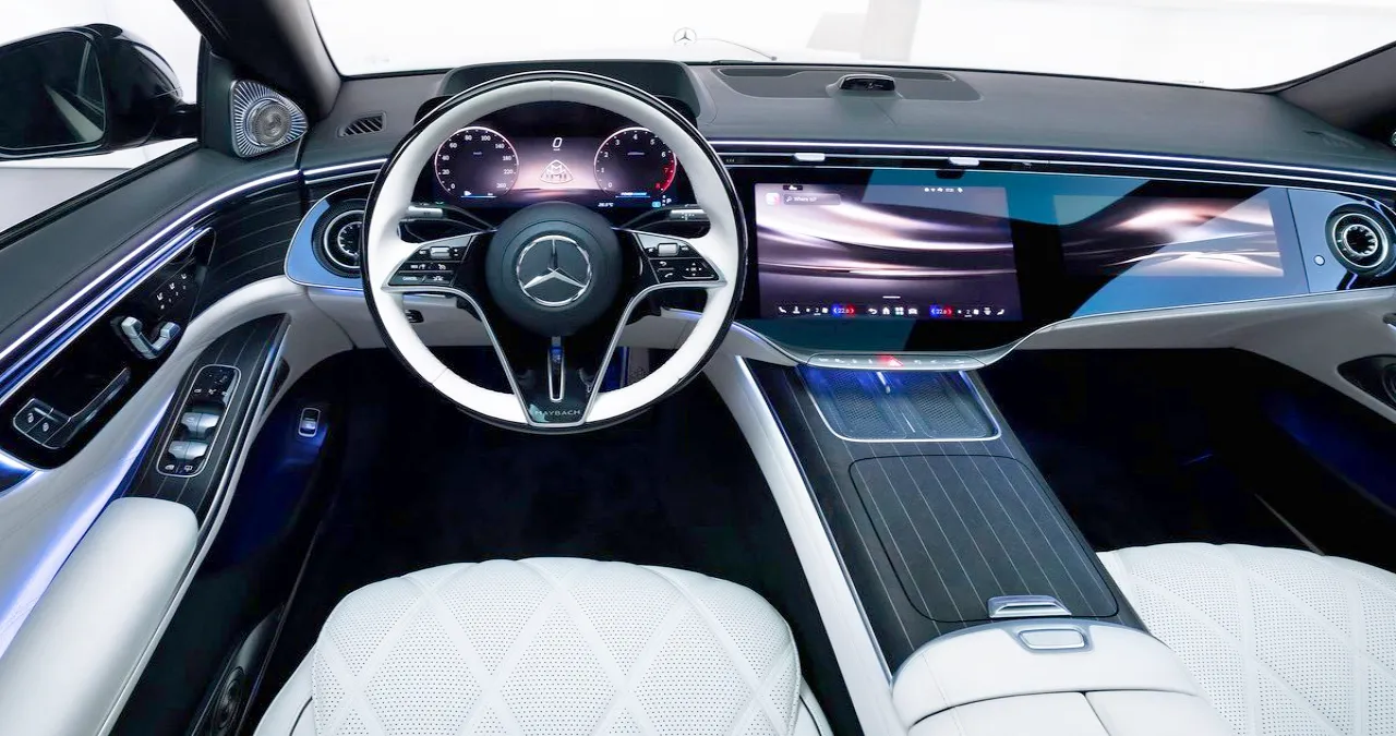 마이바흐 S 클래스 실내 / 벤츠